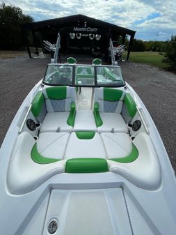 MasterCraft X46 image
