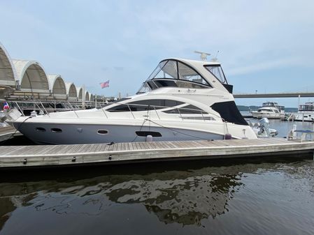 Sea Ray 450 Sedan Bridge image