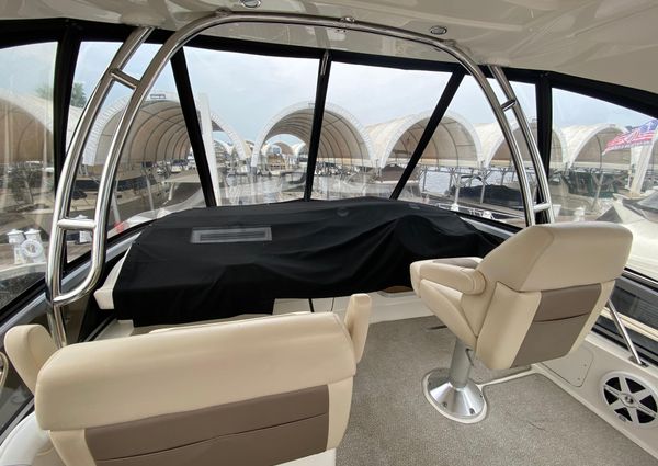 Sea Ray 450 Sedan Bridge image