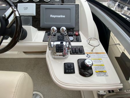 Sea Ray 450 Sedan Bridge image