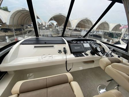 Sea Ray 450 Sedan Bridge image