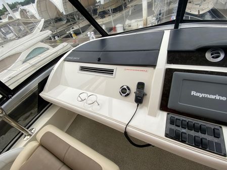 Sea Ray 450 Sedan Bridge image