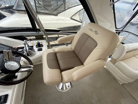 Sea Ray 450 Sedan Bridge image