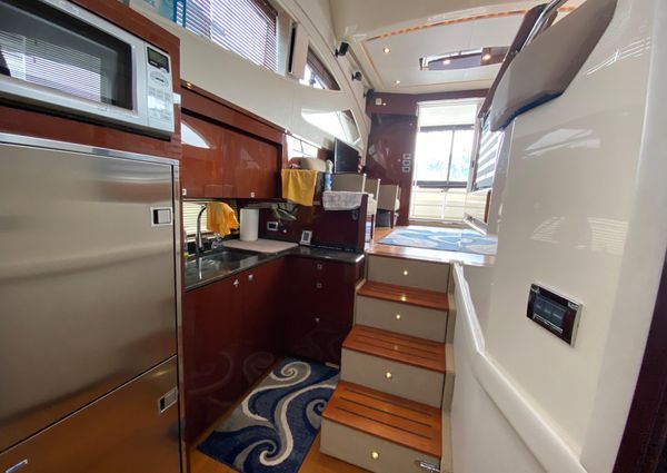 Sea Ray 450 Sedan Bridge image