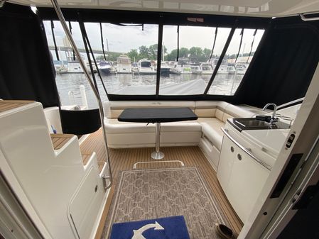 Sea Ray 450 Sedan Bridge image