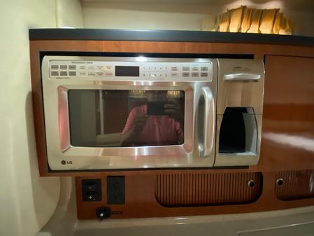 Sea Ray 340 Sundancer image