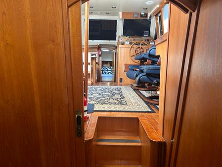 Mainship 430 Trawler image