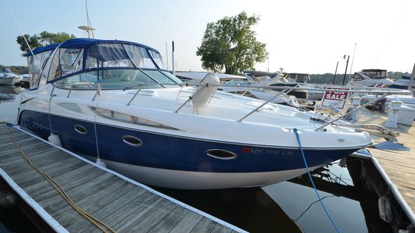 Bayliner 320 Avanti Cruiser 