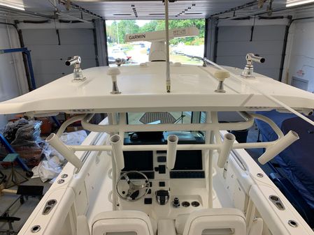 Boston Whaler 320 Outrage image