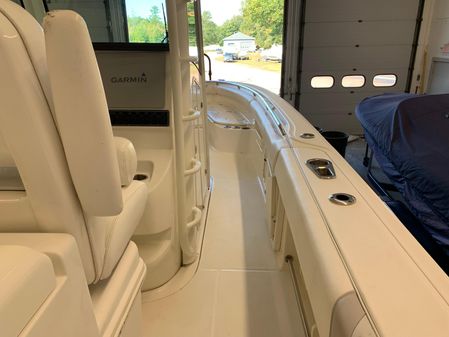 Boston Whaler 320 Outrage image