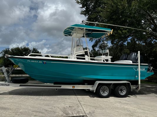 Boston Whaler 21 Outrage - main image