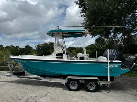 Boston Whaler 21 Outrage image