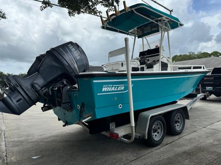 Boston Whaler 21 Outrage image