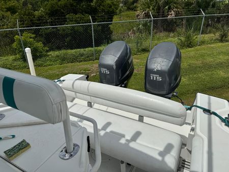 Boston Whaler 21 Outrage image