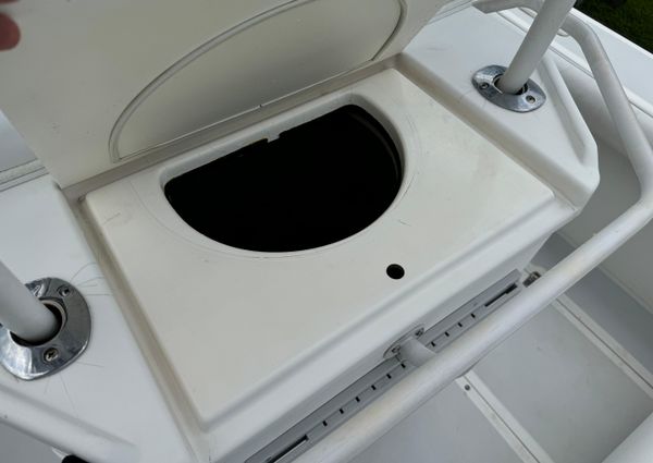 Boston Whaler 21 Outrage image