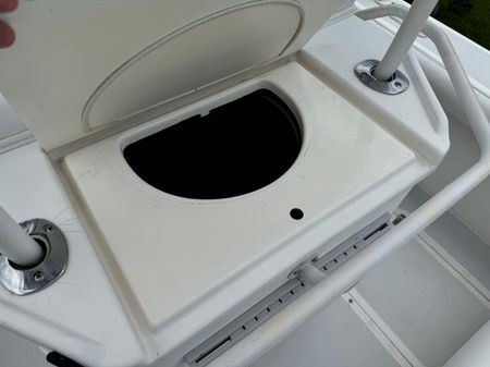 Boston Whaler 21 Outrage image