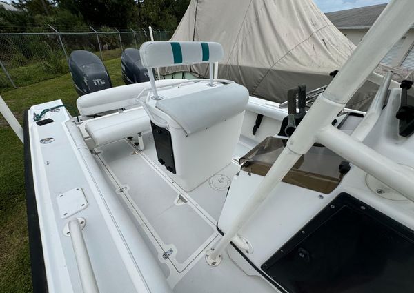 Boston Whaler 21 Outrage image