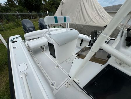 Boston Whaler 21 Outrage image