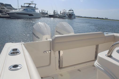 Boston Whaler 250 Outrage image