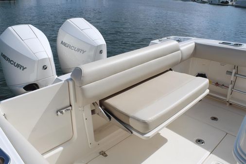 Boston Whaler 250 Outrage image