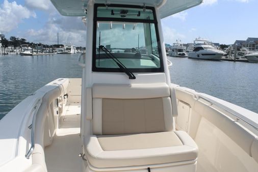 Boston Whaler 250 Outrage image