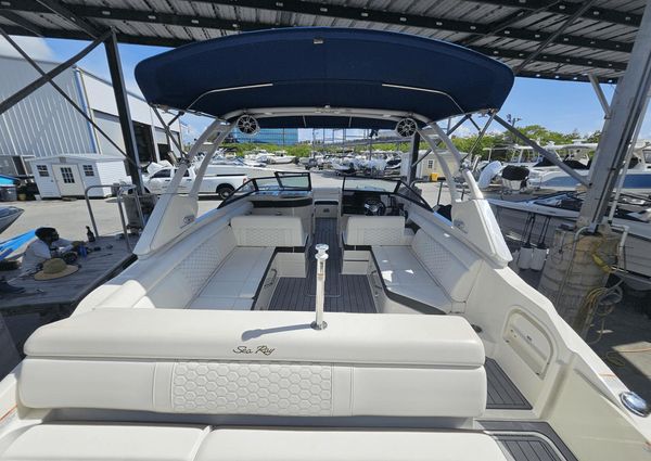 Sea Ray 270SDX-OB image