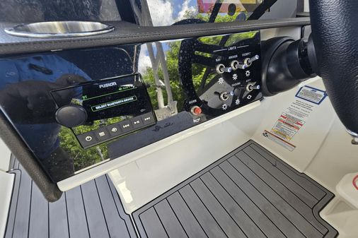 Sea Ray 270SDX-OB image