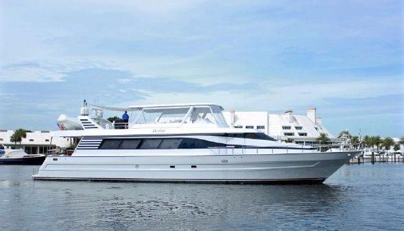 TARRAB Flybridge Motoryacht