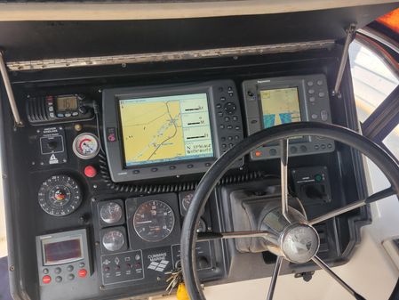 Albin 35 Command Bridge image