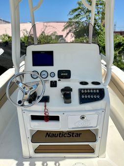 Nauticstar 22-XS-OFFSHORE image