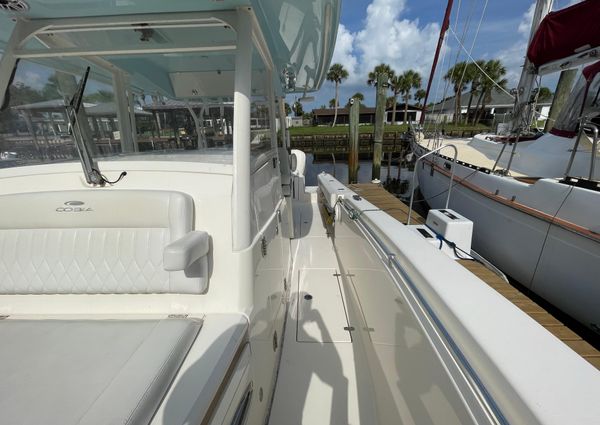 Cobia 350 Center Console image