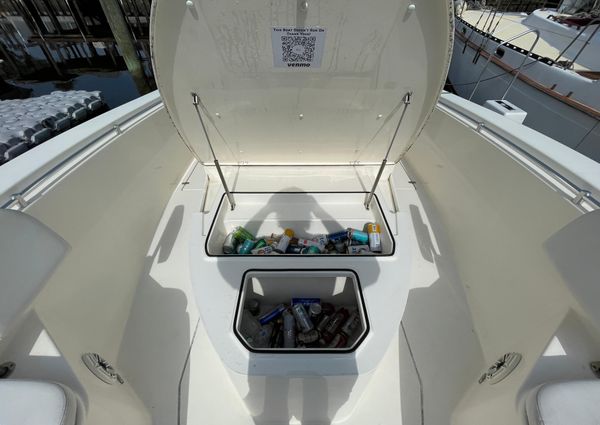 Cobia 350-CENTER-CONSOLE image