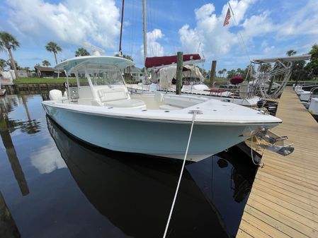 Cobia 350-CENTER-CONSOLE image