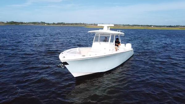 Cobia 350-CENTER-CONSOLE image