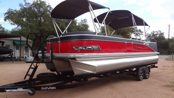 Tahoe Pontoon 2585 VRL 