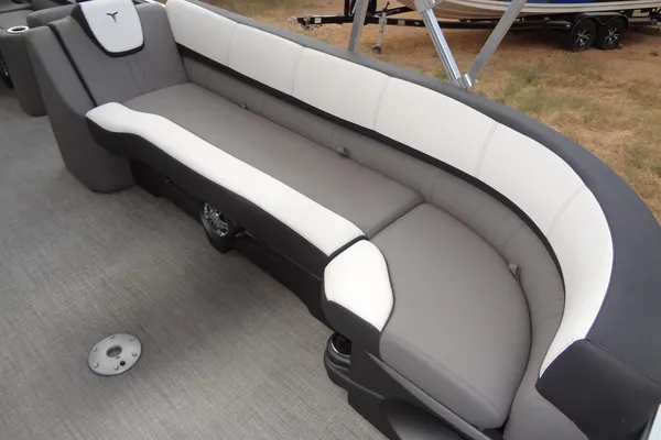 Tahoe Pontoon 2585 VRL image