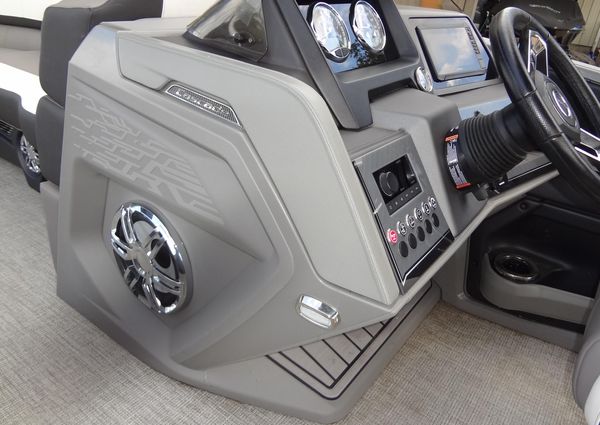 Tahoe Pontoon 2585 VRL image
