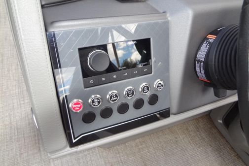 Tahoe Pontoon 2585 VRL image