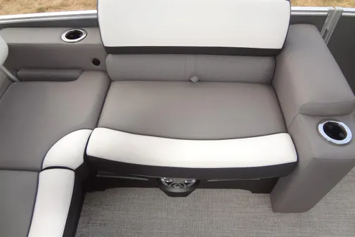 Tahoe Pontoon 2585 VRL image