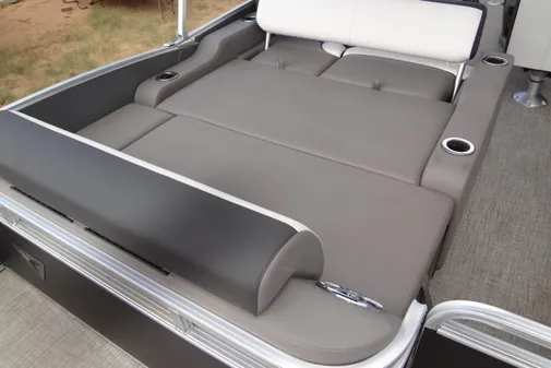 Tahoe Pontoon 2585 VRL image