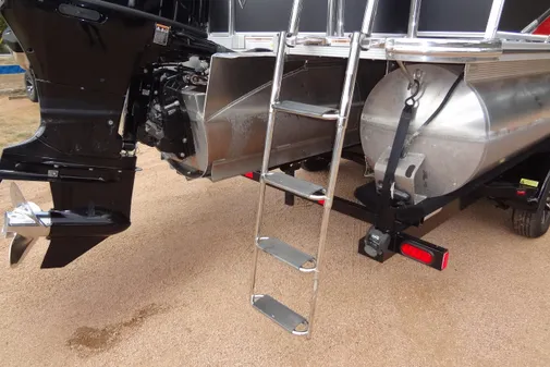 Tahoe Pontoon 2585 VRL image