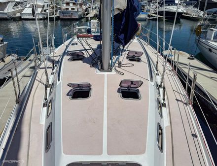 Catalina 380 image