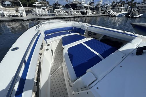 Boston Whaler 350 Realm image