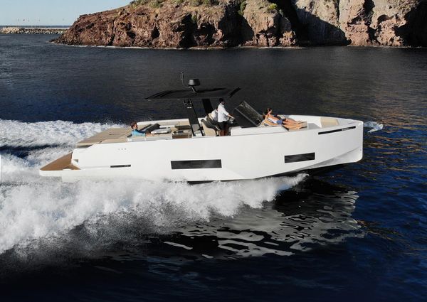 De Antonio Yachts D42 Open image