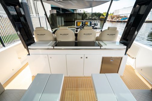 De Antonio Yachts D42 Open image