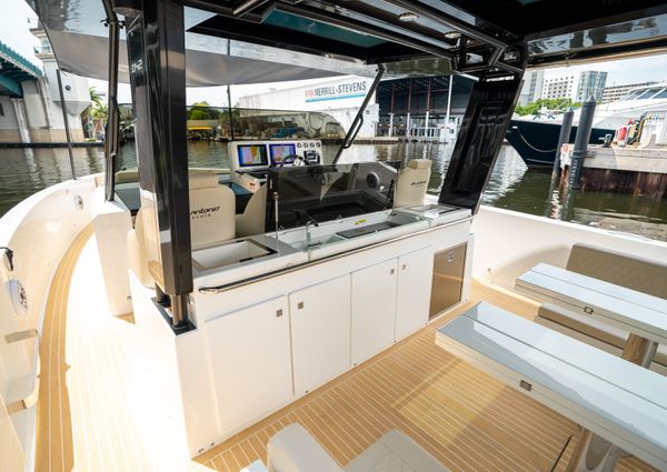 De Antonio Yachts D42 Open image