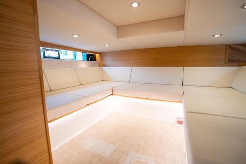 De Antonio Yachts D42 Open image