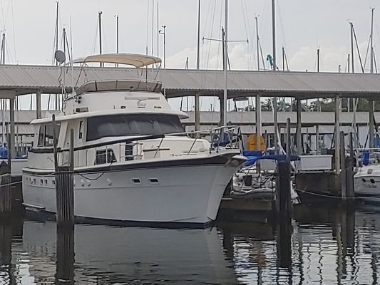 Hatteras 53-EXTENDED-DECKHOUSE - main image