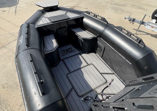 DGS 22 Monster image