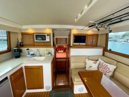 Cabo 35 Flybridge image